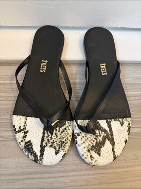 TKEES Black Snake-Print Toe Thong Sandals